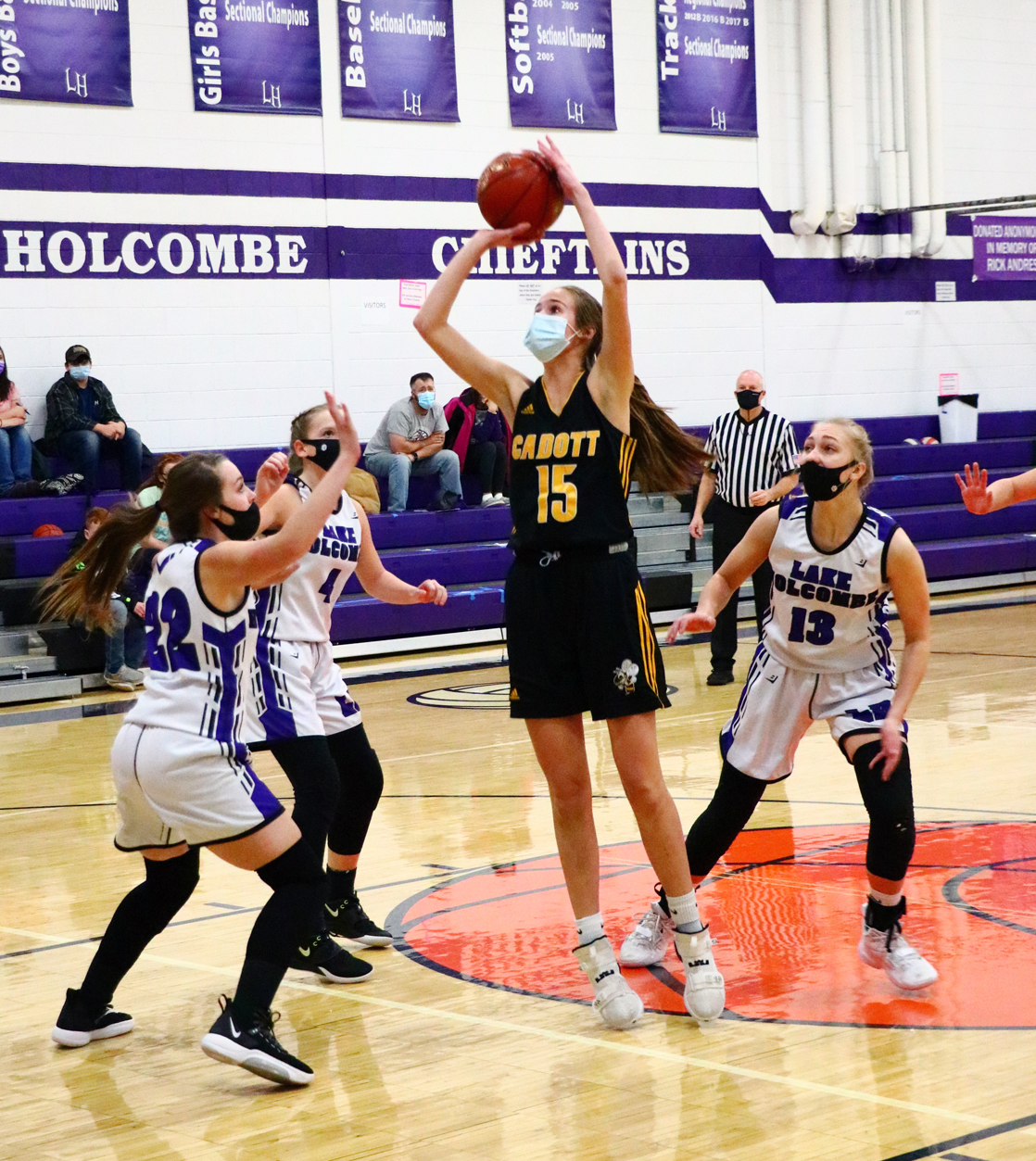 Chieftains stung by Hornets