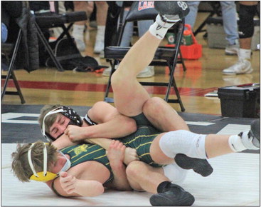 Stratford wrestlers able to beat arch-rival Edgar