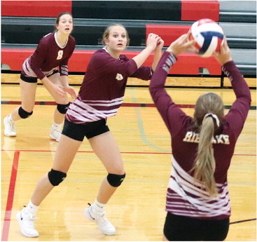 Redmen get third set, but not much else goes right in loss to Falcons