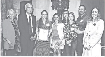 Jennifer Pester receives 2023 Foster Youth Award from governor