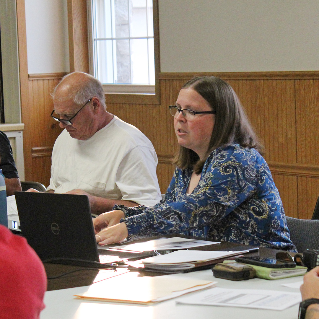 Town of Lake Holcombe Comprehensive Plan Committee Meeting; Future housing needs and goals considered