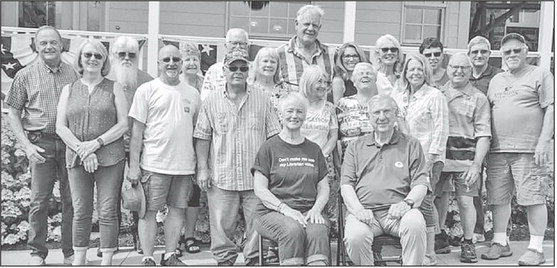 Edgar class of 1973 reunites at Wendtland home