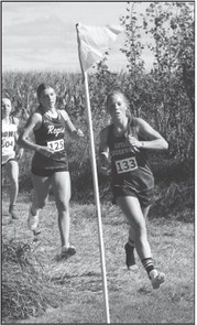 LG’s Smith takes 6th, Lavengood 10th at cross country meet